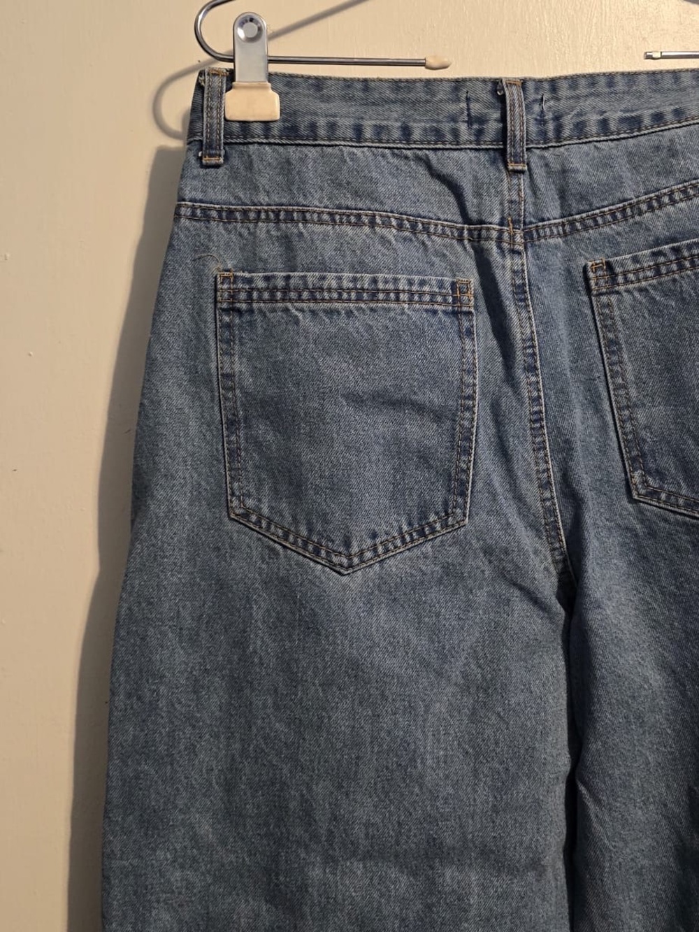 Classic High-Rise Straight Leg Women’s Jeans - Light Blue - Picture 7 of 11